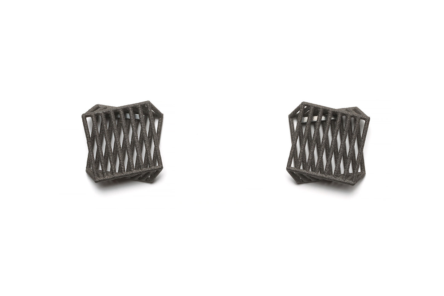 EARRINGS POETRY SQUARE